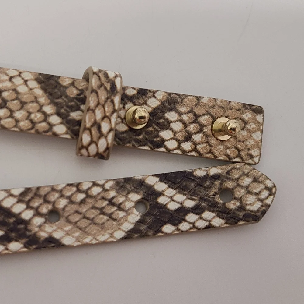 WHBM Genuine Leather Skinny Belt Sz M Snakeskin Embossed